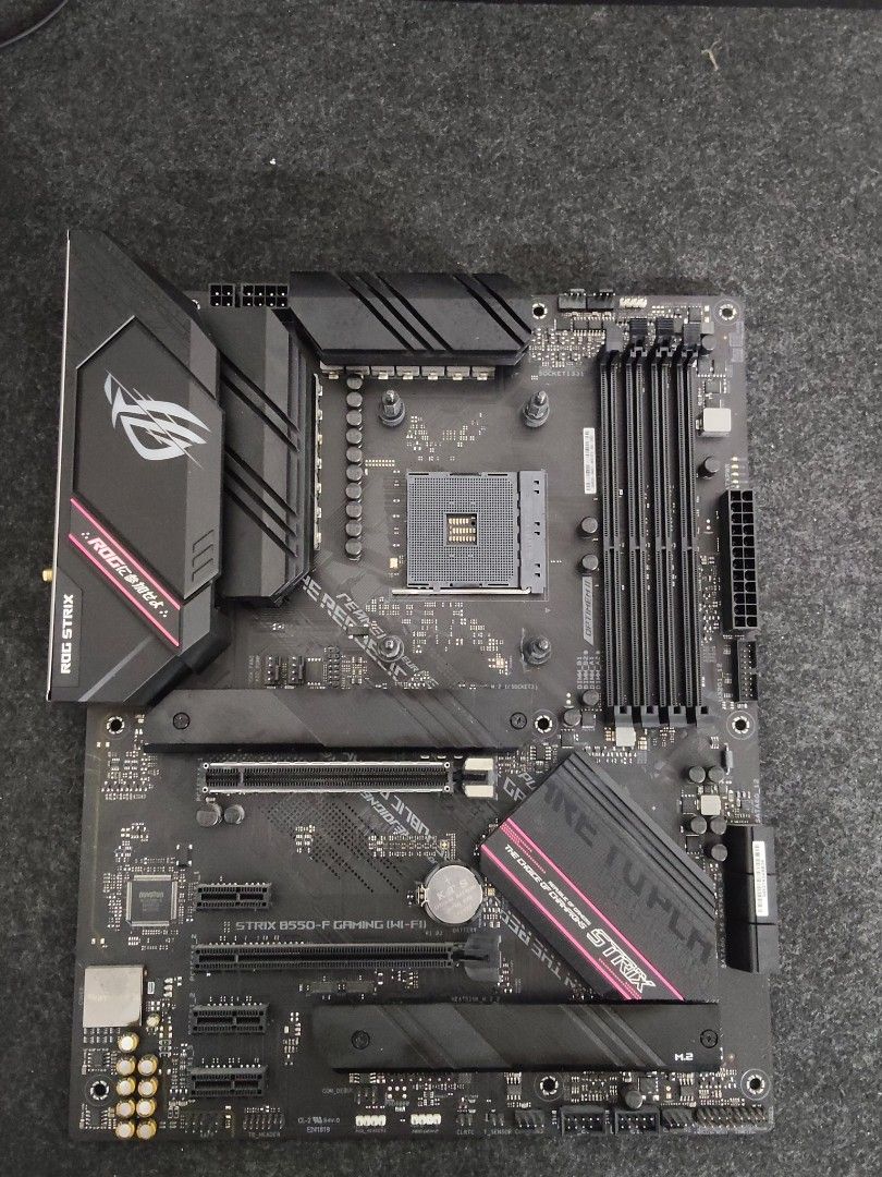 ASUS ROG STRIX B550-F GAMING Motherboard