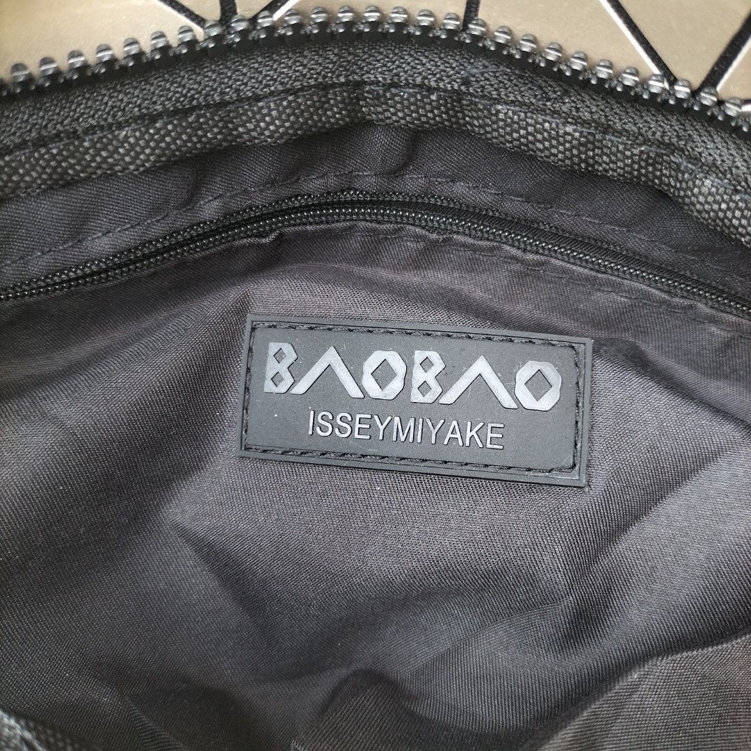 Baobao Issey Miyake Geometric Bag (Category: Luxury Bags & Wallets) located in Aloran. Submitted by thrift_hunter73 (Listing ID 1442499292, Image 2). Description: Baobao Issey Miyake Geometric Bag.