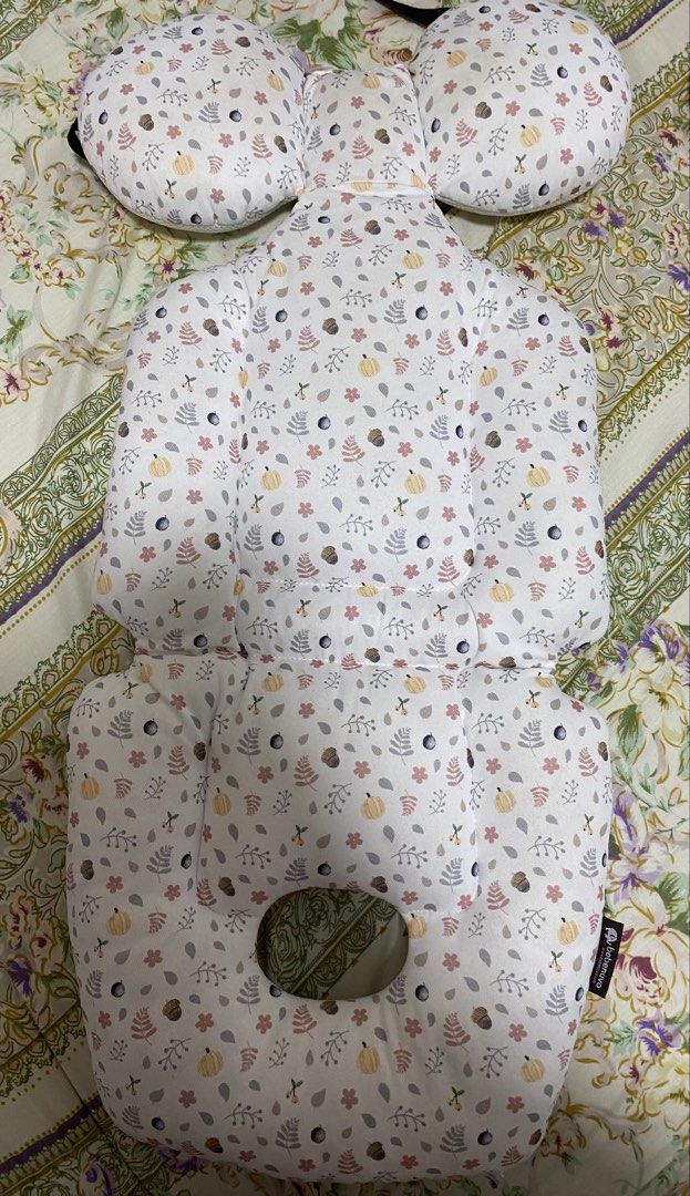 Bebenuvo Double Liner Stroller Pad (Category: Strollers) located in Calamba. Submitted by thetidyingupproject (Listing ID 1442446441, Image 1). Description: - Soft and padded insert for baby loungers - Adorable autumn theme with pumpkins, leaves, and acorns - Safety strap cutout for secure use - Enhances comfort and style for baby's lounging - Made with easy-to-clean fabric.