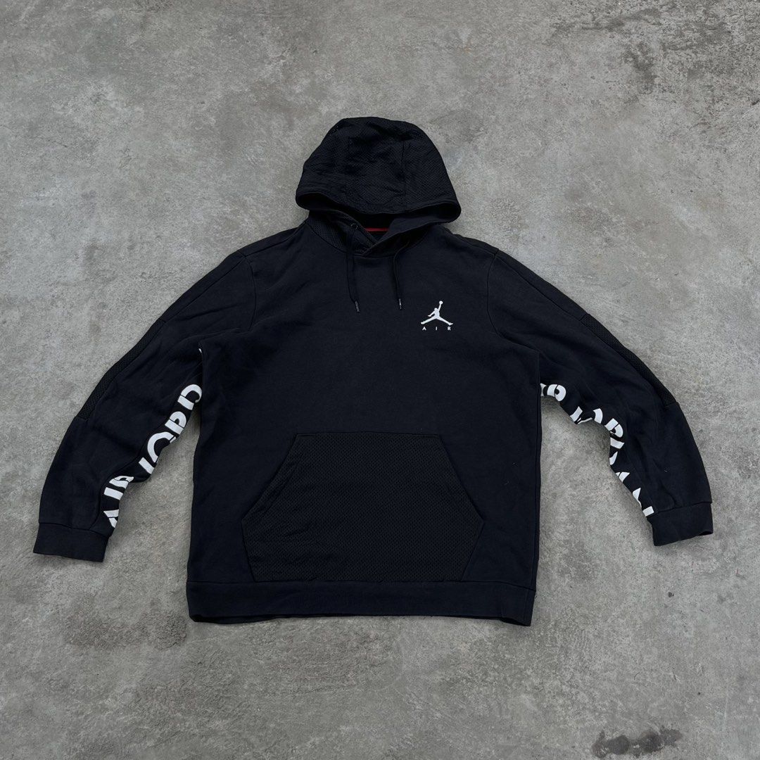 Black Air Jordan Hoodie (Category: Coats, Jackets and Outerwear) located in Palo. Submitted by emman_dags (Listing ID 1442443368, Image 1). Description: - Black Air Jordan hoodie - Best fit XL - Iconic Jumpman logo on chest - 'Air Jordan' text printed down the sleeves - Convenient front pocket - Adjustable drawstring hood - Comfortable cotton blend fabric - Dimes: 24x29 .