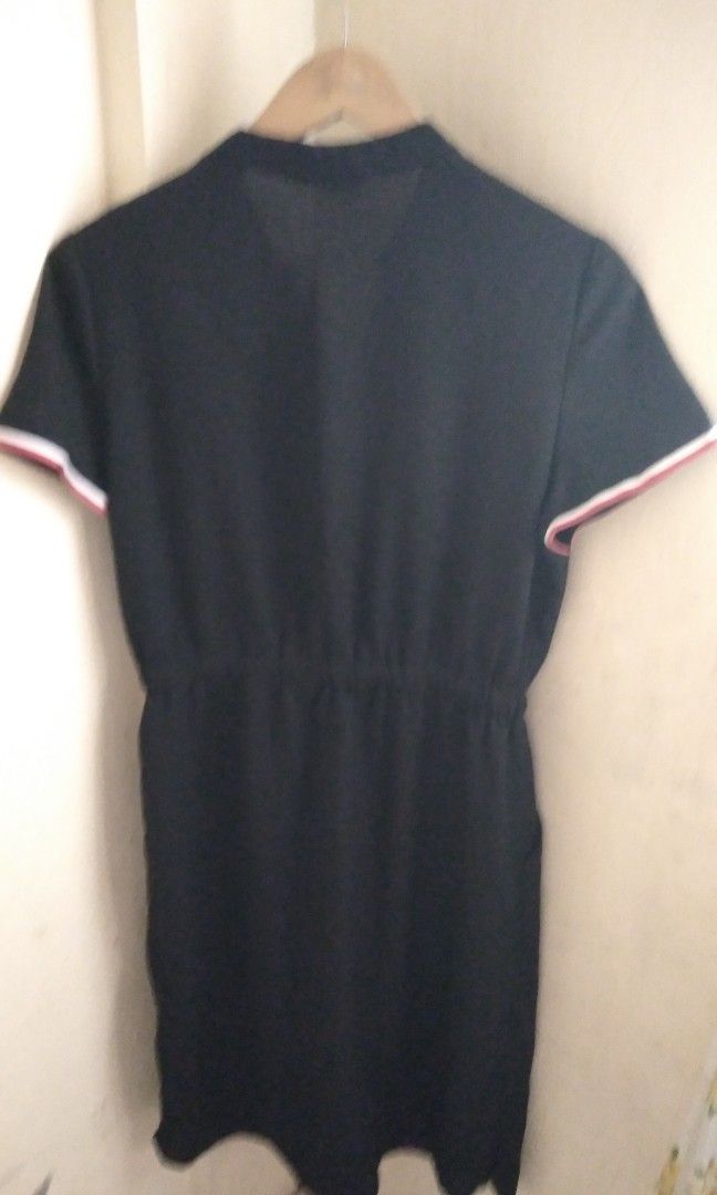 Black Casual dress with pocket (Category: Dresses) located in Dasmarinas. Submitted by mspaupreloveditems (Listing ID 1442440541, Image 3). Description: bust 38 black dress with side pocket and tie at the middle.
