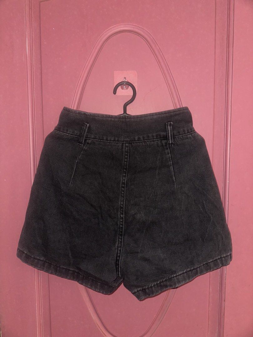 Black Denim High-Waisted Shorts (Category: Shorts) located in Manila. Submitted by itemsbykeiko (Listing ID 1442482502, Image 2). Description: - High-waisted black denim shorts - Dark charcoal grey wash - Fits like a size Small or Medium - Versatile for casual wear, pairs easily with any top.