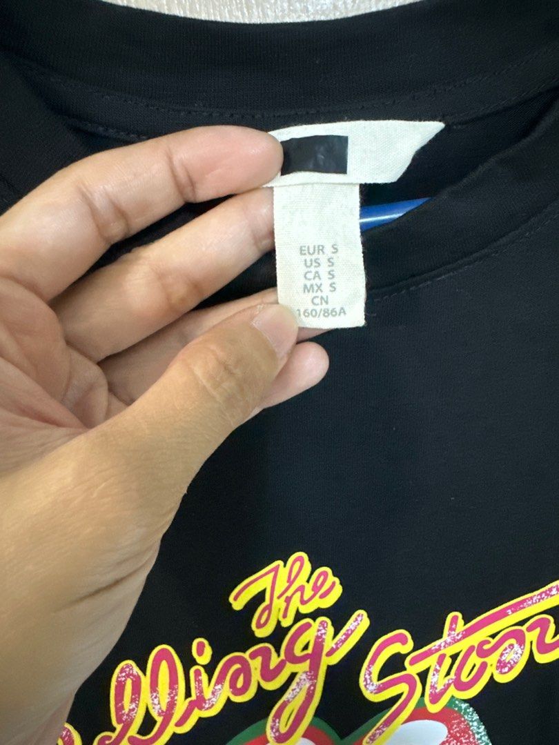Black top small tshirt blouse rolling stones (Category: Blouses) located in Quezon City. Submitted by queerlady (Listing ID 1442529405, Image 2). Description: Like new (used once) No issue Location: Novaliches.