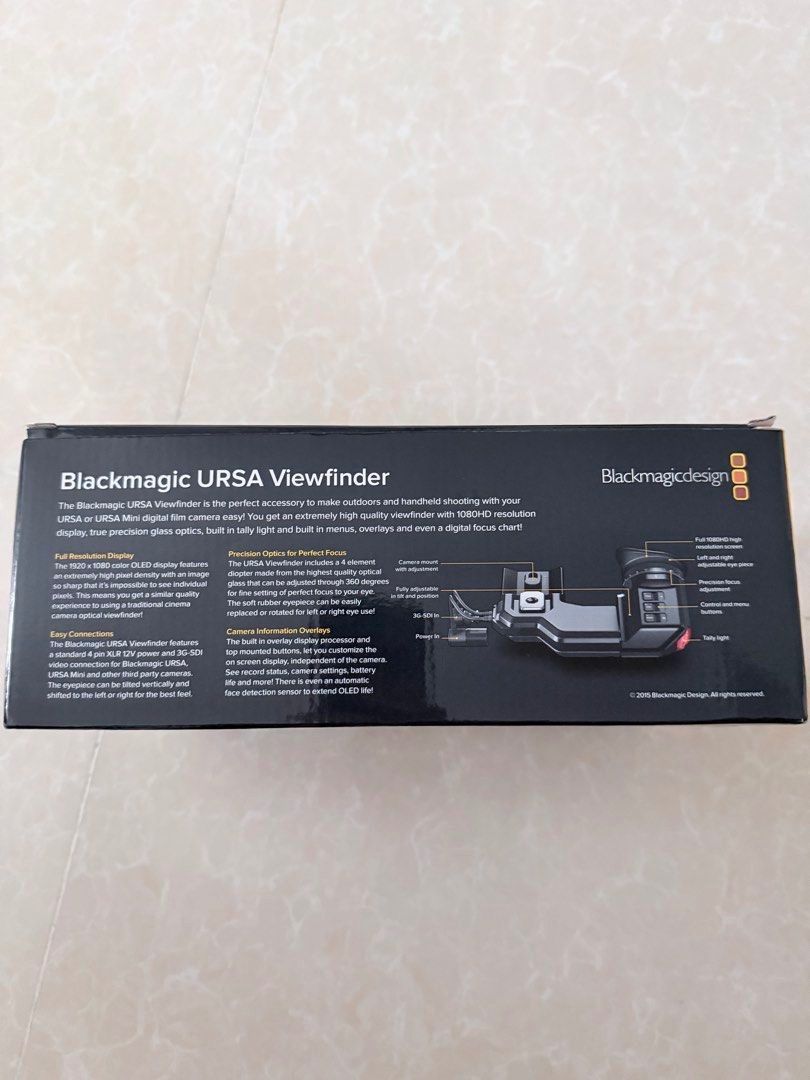 Blackmagic Design URSA Viewfinder (Excellent Condition) （分類：攝錄機）位於 Hong Kong。 由 r_sehar 提交（商品編號 1442492622，圖片 1）。簡介： Only used it twice, in excellent condition, almost brand new. With original box and packaging. It also works on Blackmagic Pyxis 6K and 12K Price is negotiable. 。