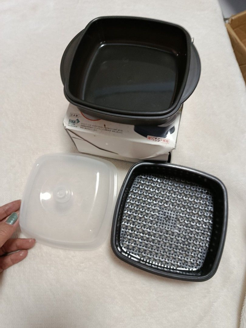 Brand New] Microwave-only mini steamer (Category: Cookware & Accessories) located in Quezon City. Submitted by kristal68 (Listing ID 1442352258, Image 3). Description: your needs for your microwave..