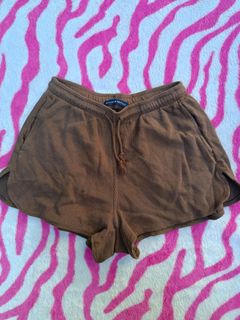 (Category: ) located in . Submitted by uhwhynot (Listing ID 1442487110, Image 1). Description: .