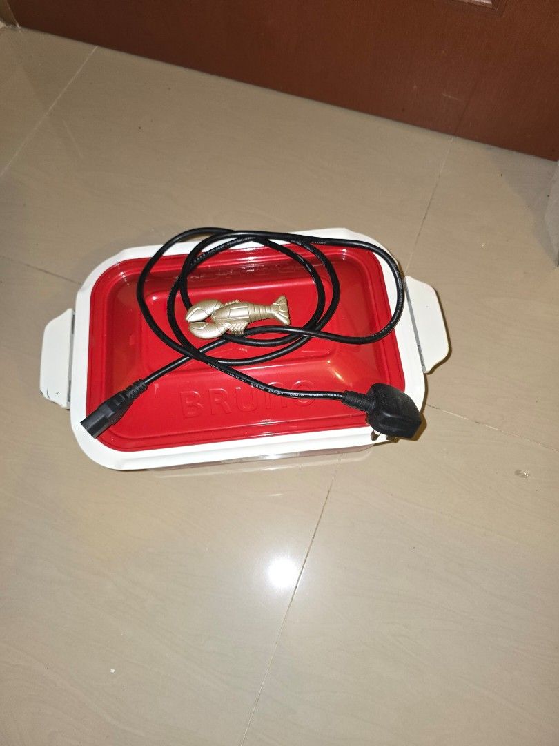 BRUNO Electric Pot Red White475817613701959681