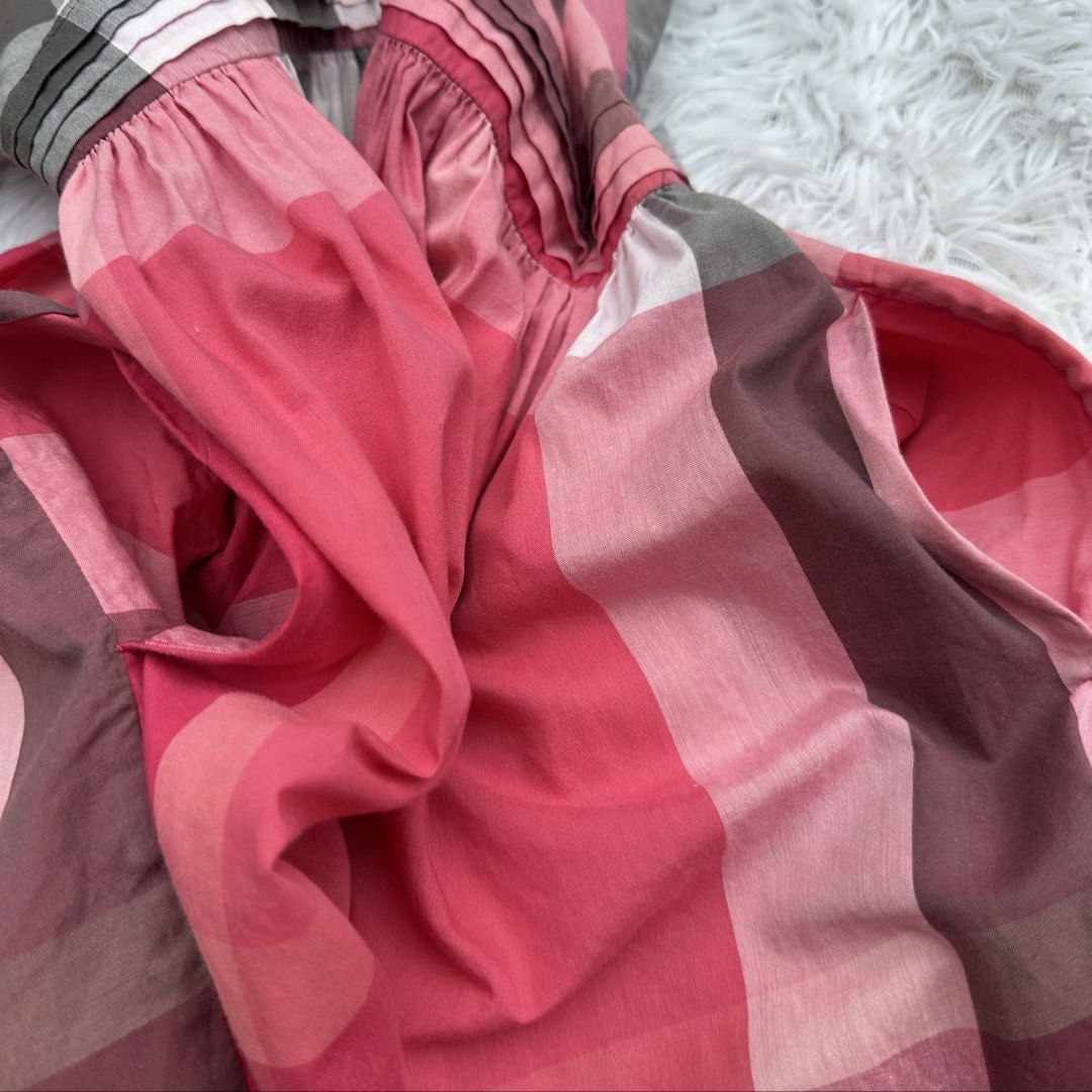 Burberry dress 10Y (Category: Babies & Kids Fashion) located in Dagupan City. Submitted by flor_sandra (Listing ID 1442499519, Image 3). Description: Likenew No flaws Not faded.