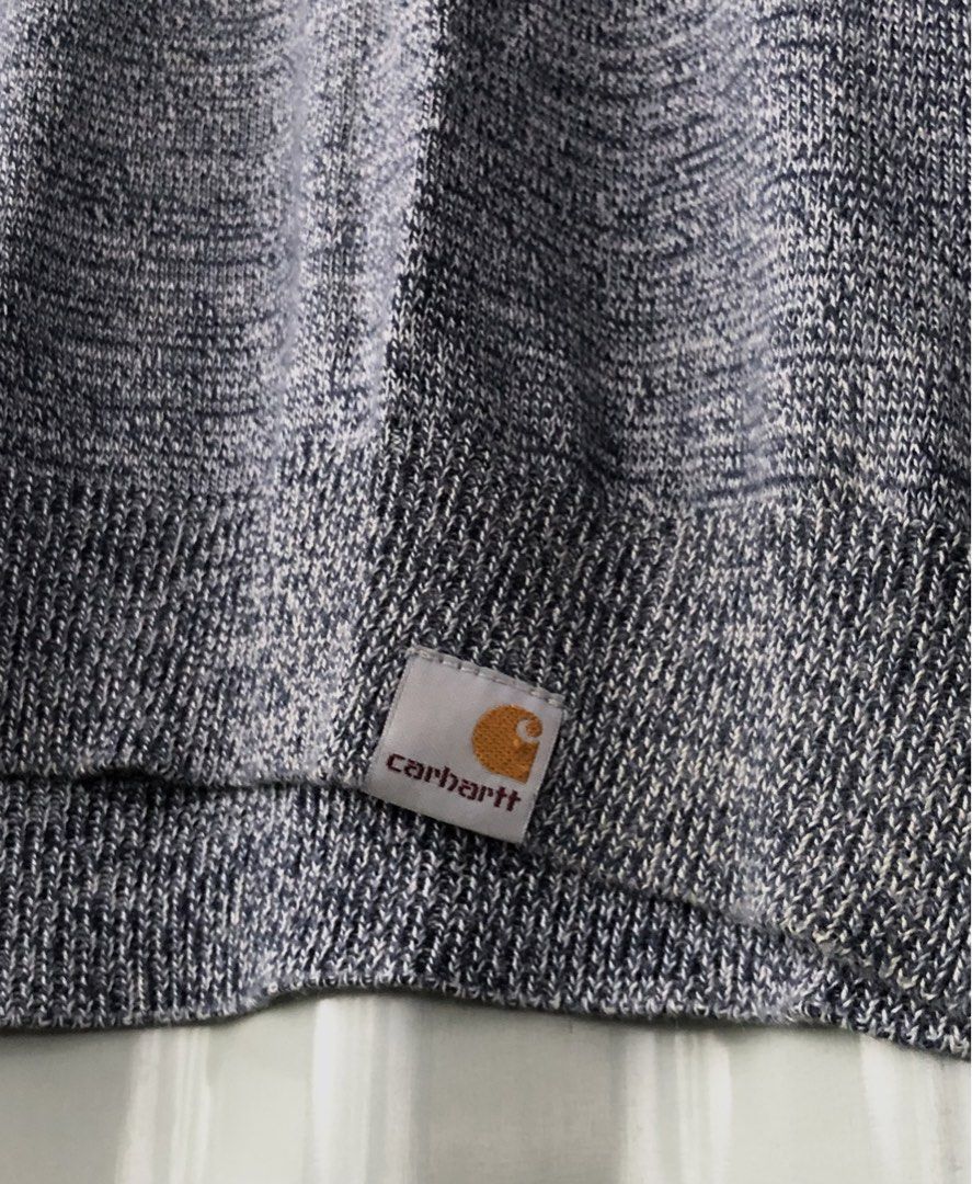 Carhartt WIP Toss Sweater (Category: Longsleeves) located in Manila. Submitted by saycoauldrey (Listing ID 1442445850, Image 3). Description: -Length 26 -Width 19 -Cr 9.8 -Condition 9.5/10 -Issue None.