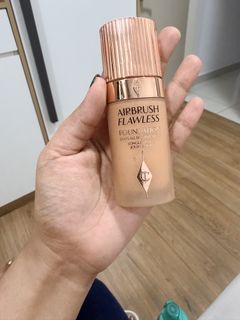 (Category: ) located in . Submitted by makeupcloset2025 (Listing ID 1442499075, Image 1). Description: .