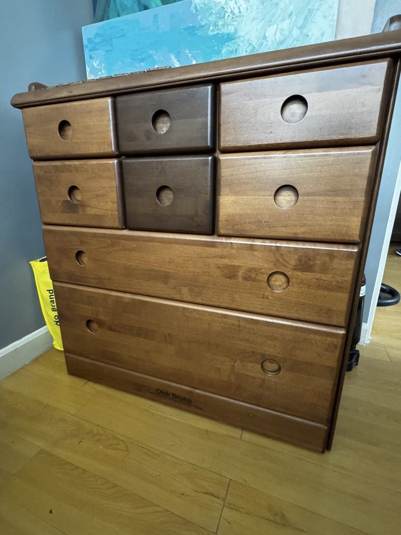 Chest of drawers (Category: Shelves, Cabinets & Racks) located in Manila. Submitted by lukiescloset (Listing ID 1442450574, Image 2). Description: Solid wood Nice finish Rfs: decluttering :) .