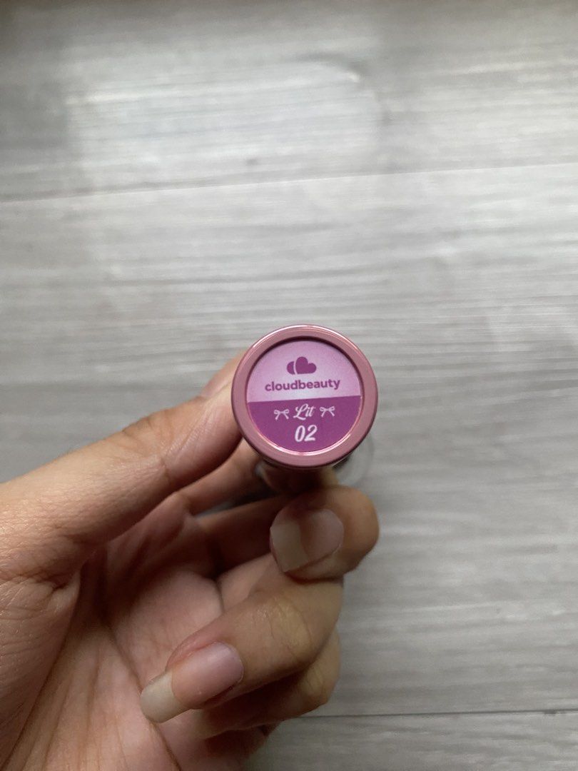 Cloudbeauty Lip Gloss Shade 02 Lit (Category: Makeup) located in Manila. Submitted by declutterwithleen (Listing ID 1442385010, Image 3). Description: Authentic and brand new pa Only swatched once Mop gcash .