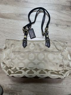 （分類：）位於 。 由 smay1 提交（商品編號 1442395847，圖片 1）。簡介： 。