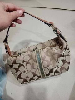 (Category: ) located in . Submitted by charm_drop (Listing ID 1442360770, Image 1). Description: .