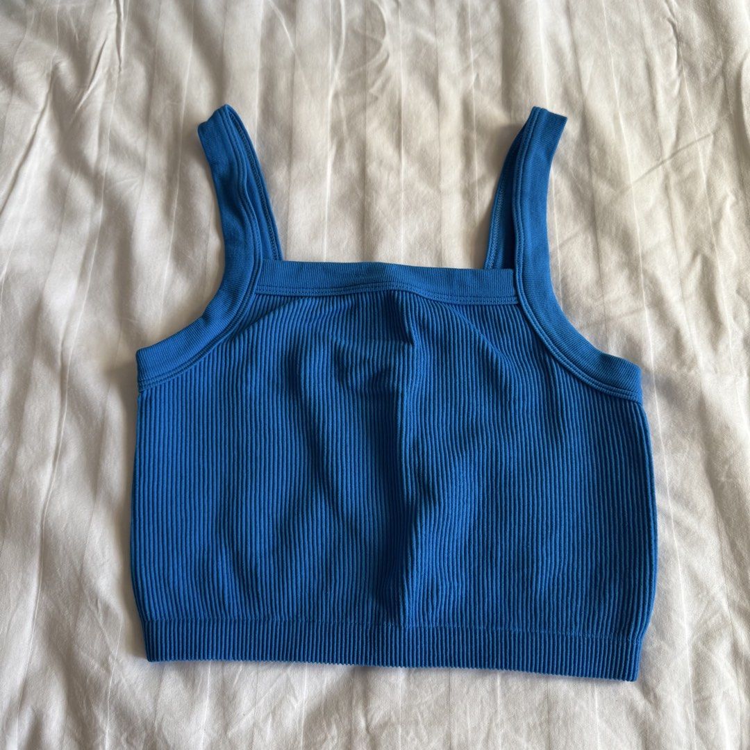 Cotton On Blue Ribbed Tank Top (Category: Sleeveless) located in Pasig City. Submitted by liu03 (Listing ID 1442435998, Image 1). Description: mop: gcash mod: lalamove / j&t.
