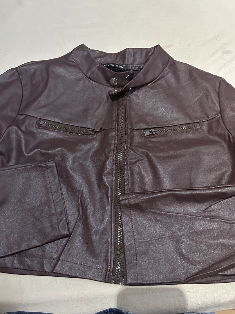 cropped leather jacket (Category: Coats, Jackets and Outerwear) located in Manila. Submitted by clothes4you_stone (Listing ID 1442478247, Image 1). Description: .