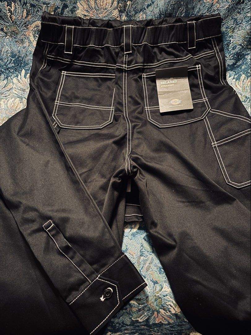 由 subtexti (刊登 ID 1442426524，圖片 3) 提交，位於 台北市 (Taipei) 的 Dickies 絕版連身服 工裝 連身衣 (類別：其他長褲)，說明：購買後閒置，出售 尺寸為M,寬鬆版型。