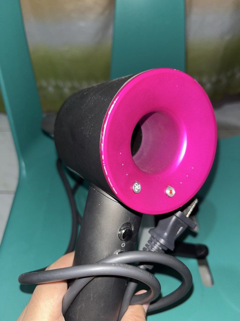 Dr Flash Hair Dryer Blower (Category: Hair) located in Tuguegarao City. Submitted by brokecolstud3nt (Listing ID 1442352190, Image 2). Description: - Color: Dark Grey body with Fuchsia accent - Condition: Works well, has minor scuffs and scratches from normal use (1 yr usage) - Includes: Power cord, plug, blower attachment - original srp @ ₱999 Rfs: need funds atm & appliance is not in use Delivery: Jnt ( Sf to be shouldered by buyer) .