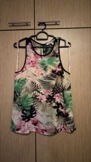(Category: ) located in . Submitted by prelovedclothes91 (Listing ID 1442386066, Image 1). Description: .