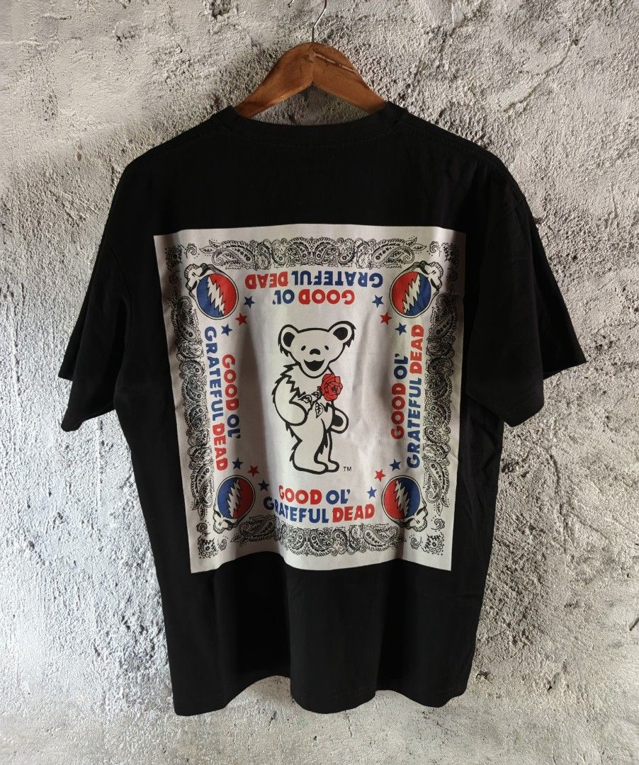 GRATEFUL DEAD x JOURNAL STANDARD | Men's Tshirt Black (Category: Tshirts & Polo Shirts ) located in Naga. Submitted by bossyingthrifts (Listing ID 1442380183, Image 3). Description: GRATEFUL DEAD x JOURNAL STANDARD | Men's Tshirt Black Size: S on tag ( can fit upto Large to XL) Width: 22 inches Length: 26 inches Color Rate: 9.5/10 Excellent Condition Issue : none 950 + sf Actual color may slightly vary due to lighting Location: Bicol Naga City 💵