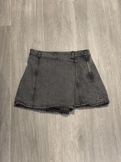 (Category: ) located in . Submitted by soapstore (Listing ID 1442439177, Image 1). Description: .