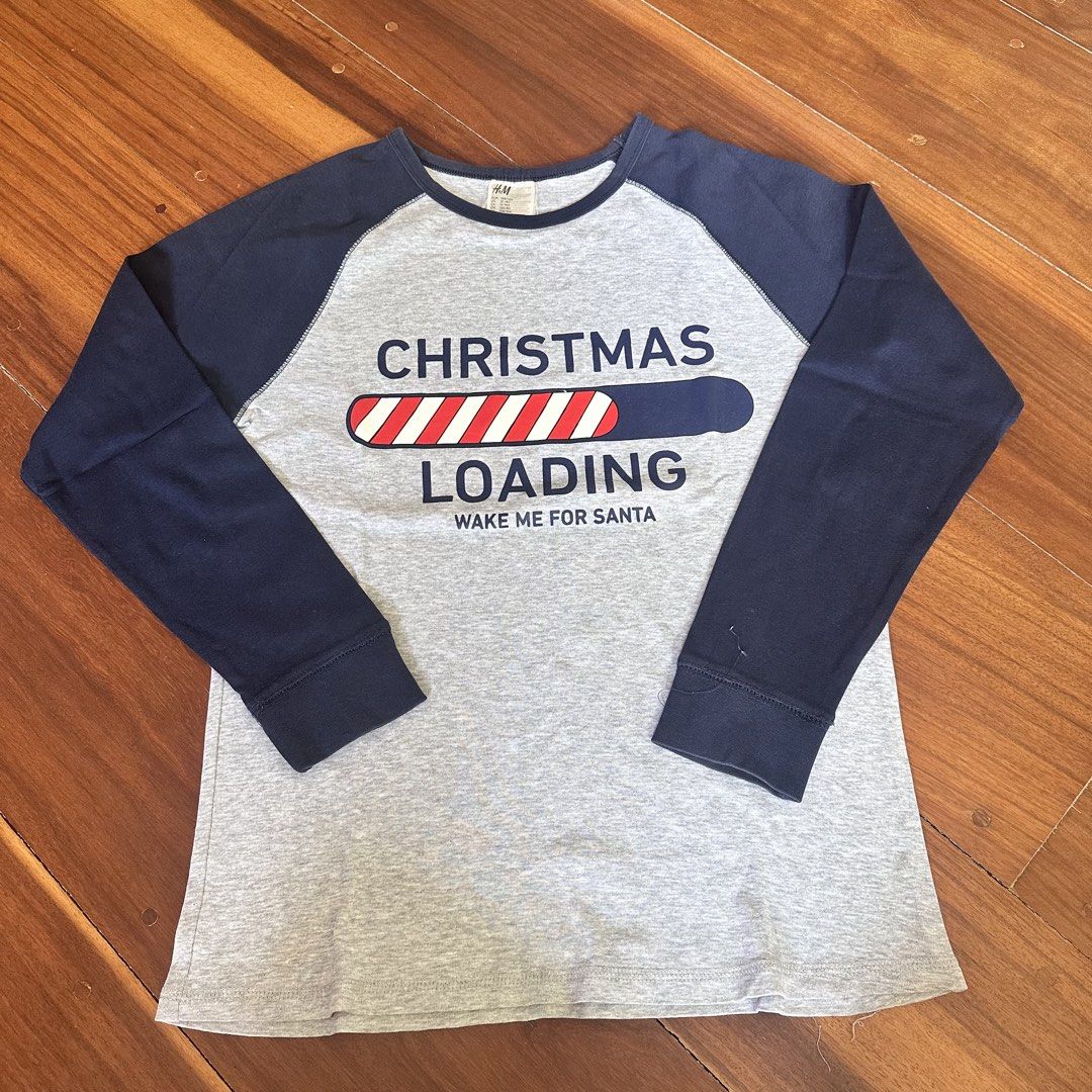 H&M Christmas Loading Long Sleeve Shirt (Category: Babies & Kids Fashion) located in San Juan City. Submitted by gj10_ (Listing ID 1442369488, Image 1). Description: - lightly used / good as new - pm for more details .