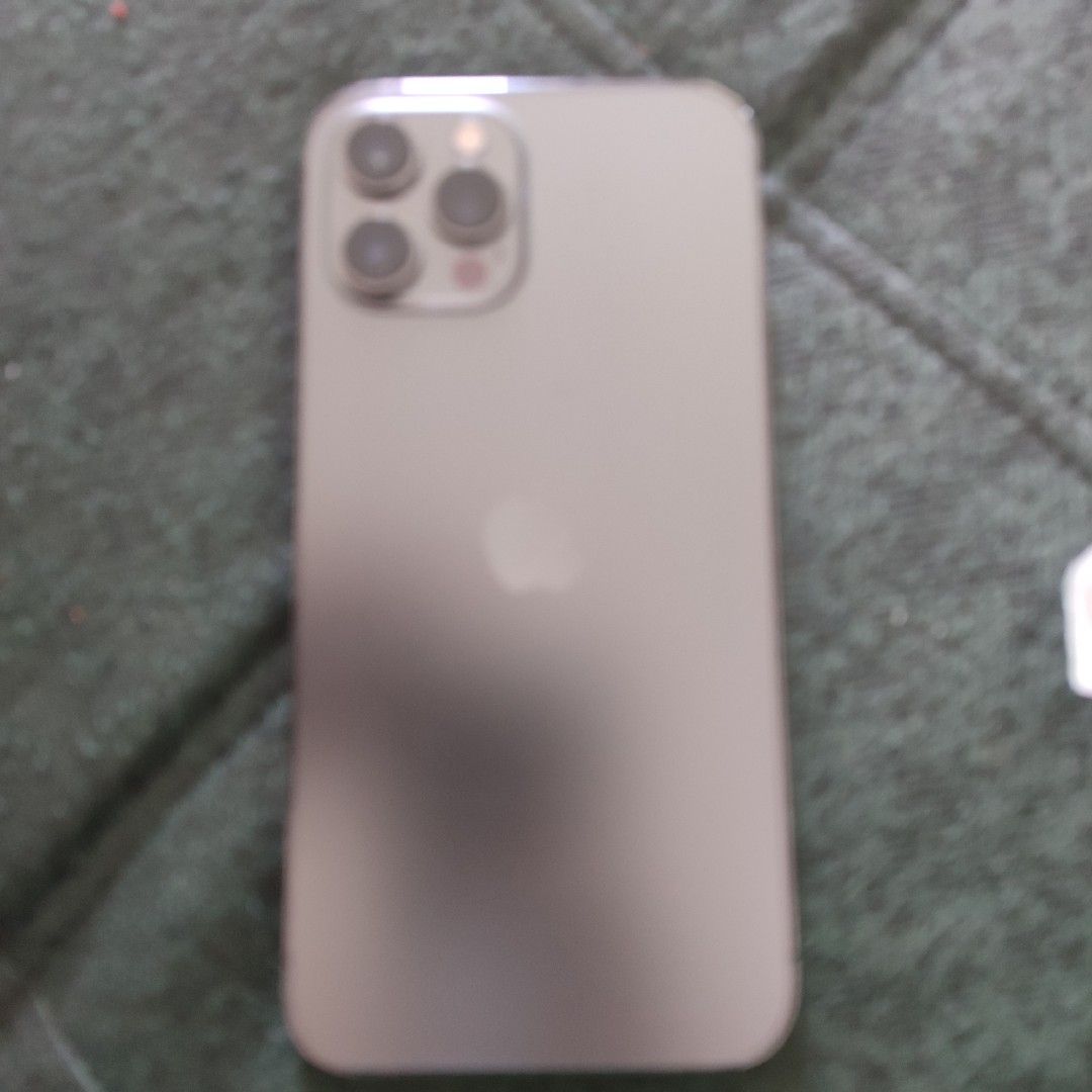 iPhone 12 Pro Max 256gb (Category: iPhone 12 Series) located in Caloocan City. Submitted by sparkplug21 (Listing ID 1442395733, Image 2). Description: Immaculate condition NO ISSUES and NEVER BEEN REPAIRED Everything is fully working No passcode/icloud issues Original battery: 78% batt health (makunat) Openline Not even a single scratch Inspect all you want upon meet up Comes with case and replacement charger Willing to give 1 week money back gua