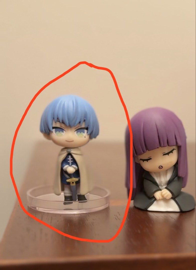 Japan Gashapon Frieren Collection Toys (Category: Toy Figures) located in Singapore. Submitted by makko187 (Listing ID 1442500336, Image 1). Description: - Himmel figure from Sousou no Frieren Collection Figure Rich series - Character with blue hair - Approximately 50mm in size - Includes clear display base - Ideal for fans of the anime.