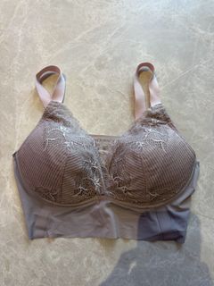 (Category: ) located in . Submitted by mygiddyaunt (Listing ID 1442449150, Image 1). Description: .