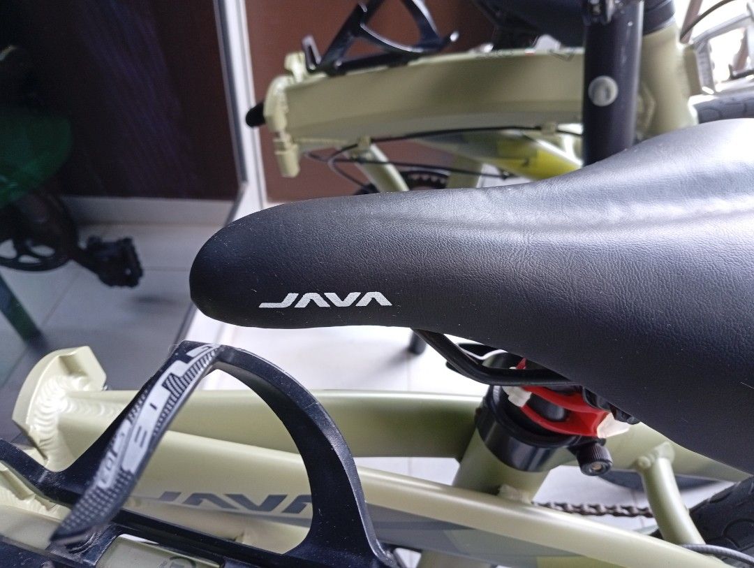JAVA Zelo Folding Bicycle (Category: Bicycles) located in Singapore. Submitted by maxmaxboi (Listing ID 1442531939, Image 3). Description: - JAVA Zelo Folding Bike - Color: Olive Green - Brakes: Disc Brakes - Wheel Size: 16-inch - Ideal for: Commuting and casual rides - Features: Folds for easy storage and transport - Condition: Ready for its next owner selling both for $500 used only once. selling for a friend. Buyer to check thoroughly before d