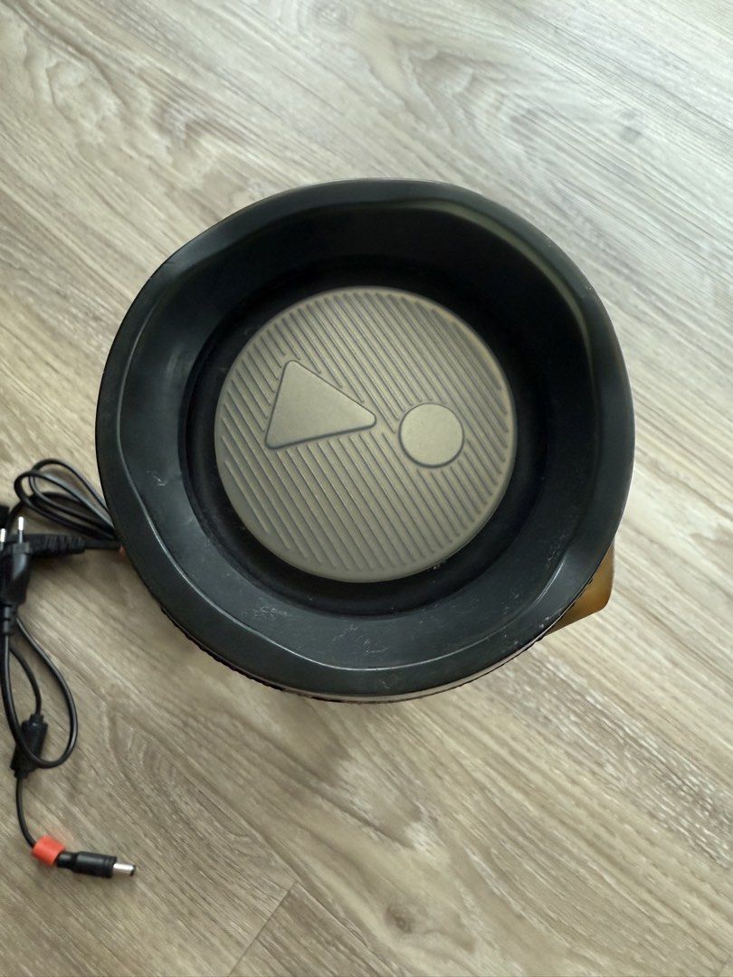 JBL Extreme 2 Bluetooth Speaker480298362880675843