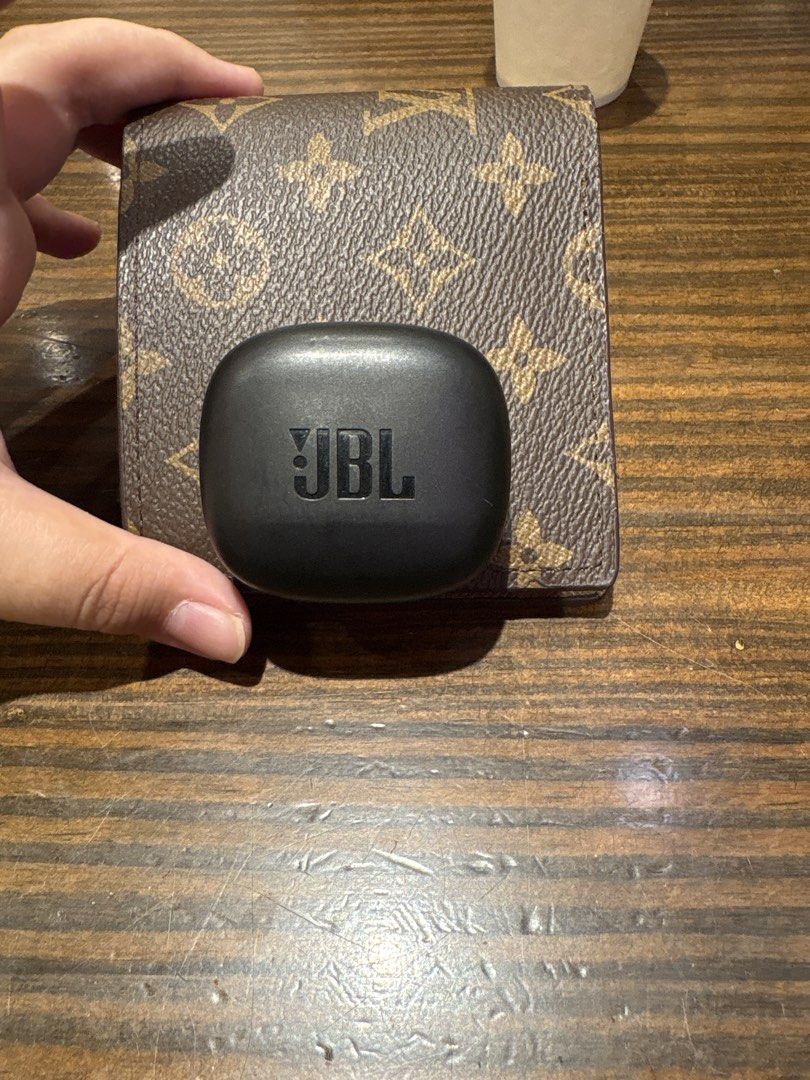 JBL Wireless Earbuds with Charging Case