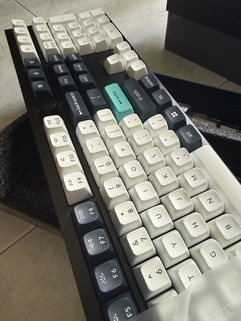 Keychron Q6 Max Wireless Keyboard475387281130792965