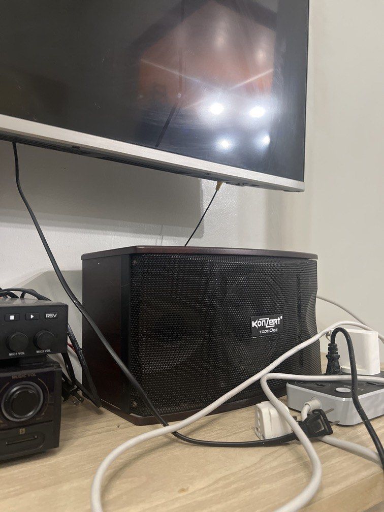 Konzert (Category: Soundbars, Speakers & Amplifiers) located in Manila. Submitted by reych26 (Listing ID 1442455524, Image 3). Description: .