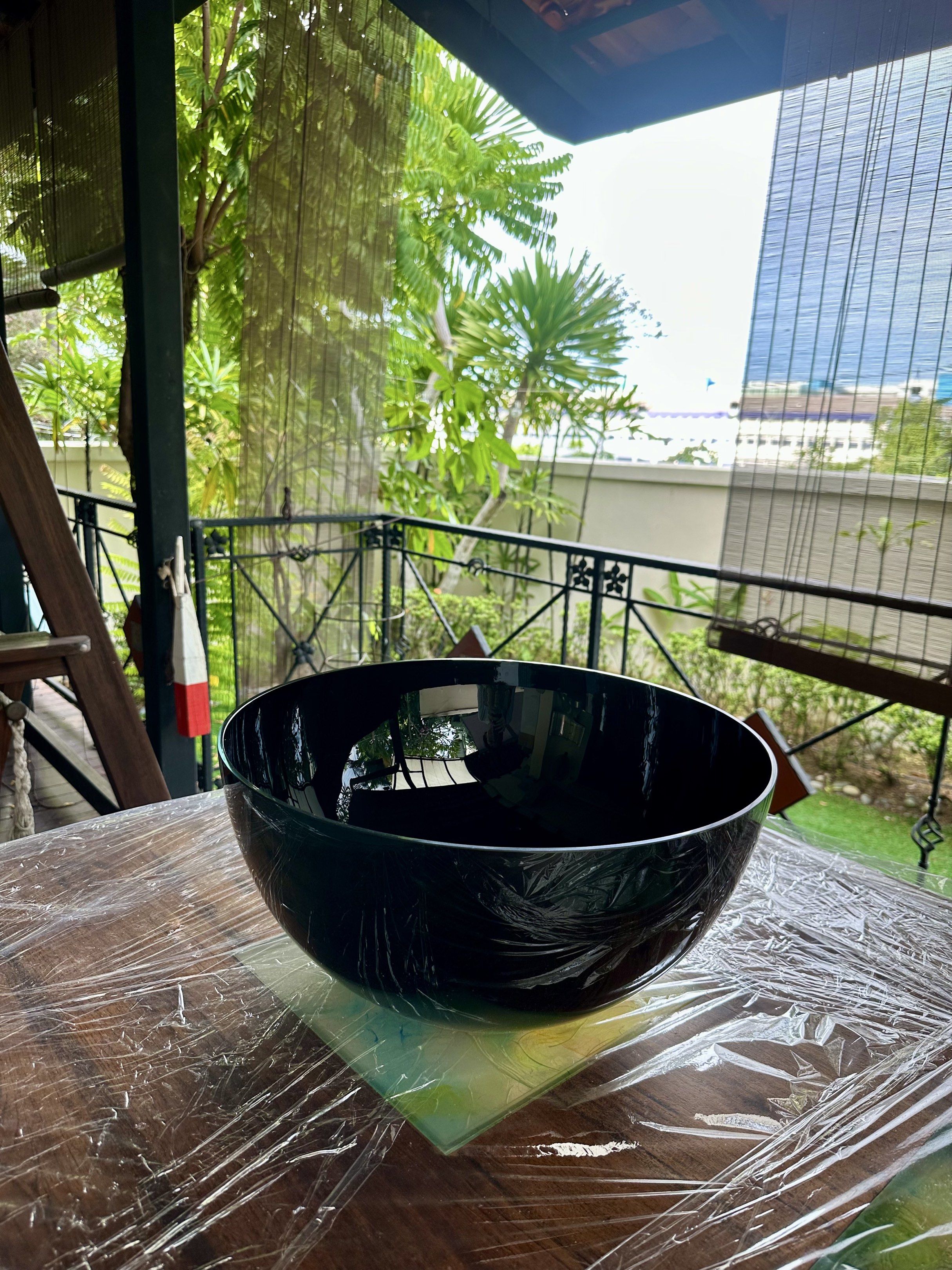 Large Black Glass Decorative Bowl / Centrepiece475346917948794880