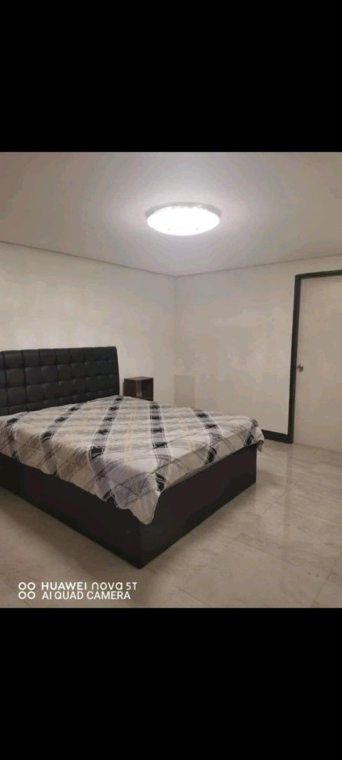 Legaspi tower 300 135sqm 4bedrooms (Category: Apartments & Condos) located in Manila. Submitted by lud123 (Listing ID 1442399987, Image 3). Description: 135sqm 4bedrooms Can fit up to 12 pax For rent 45k nego 1+1.