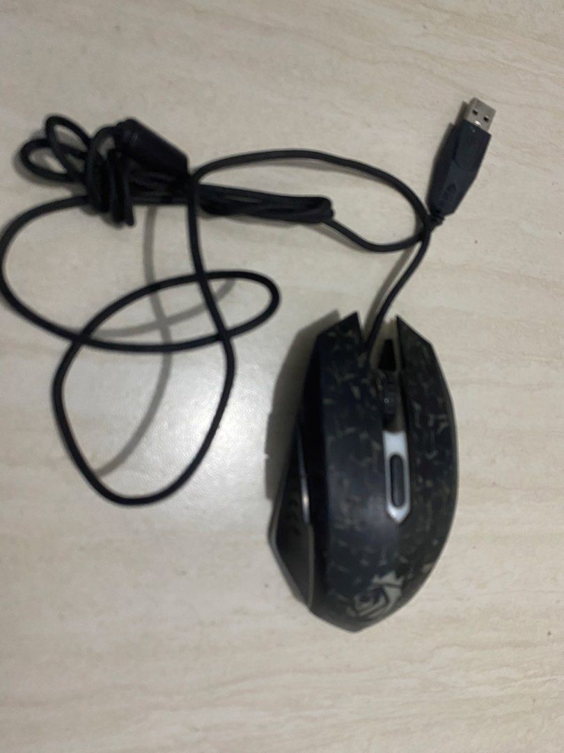Lenovo Keyboard (2) + mouse (Category: Computer Keyboard) located in Manila. Submitted by ruzzshaltr (Listing ID 1442536411, Image 3). Description: .