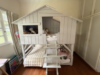 (Category: ) located in . Submitted by barnabyac (Listing ID 1442404695, Image 1). Description: .