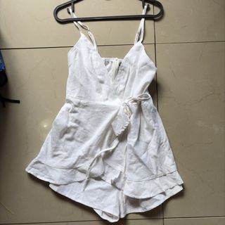 (Category: ) located in . Submitted by thriftychic_ (Listing ID 1442373962, Image 1). Description: .