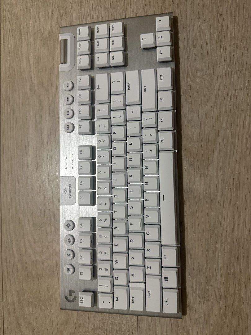 Logitech G915 TKL Lightspeed wireless  Gaming Keyboard475629312992890880