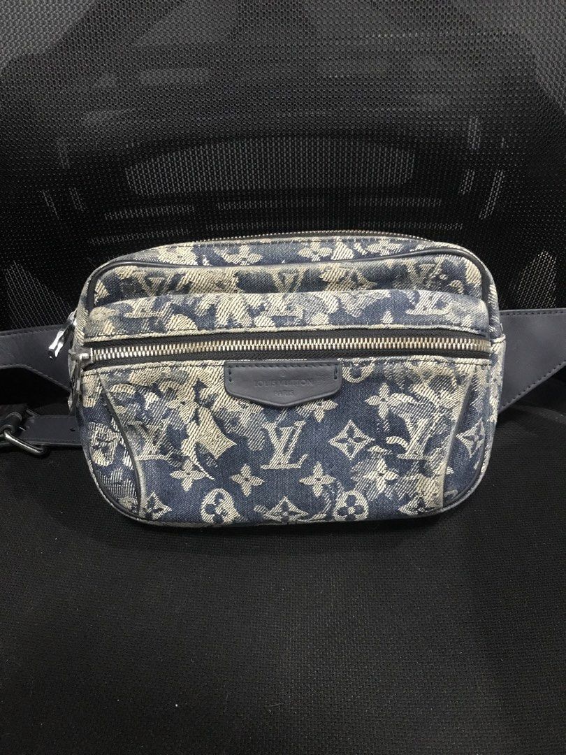 Louis Vuitton Monogram Denim Belt Bag (Category: Luxury Bags & Wallets) located in Manila. Submitted by heycessygirl (Listing ID 1442512906, Image 1). Description: - Louis Vuitton belt bag - Classic Monogram pattern on denim - Two zippered compartments - Adjustable strap - Perfect for hands-free carrying of essentials - Shows some signs of wear on denim and leather trim.