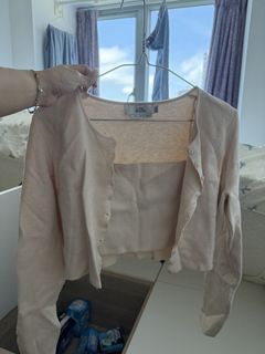 （分類：）位於 。 由 anabelle13 提交（商品編號 1442356618，圖片 1）。簡介： 。