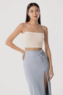 (Category: ) located in . Submitted by clearmywardrobeplssssss (Listing ID 1442413196, Image 1). Description: .