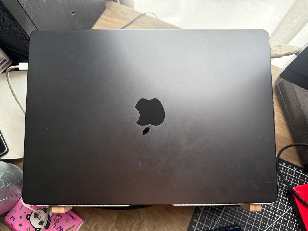 MacBook Pro 14-inch M3 Pro 18gb ram