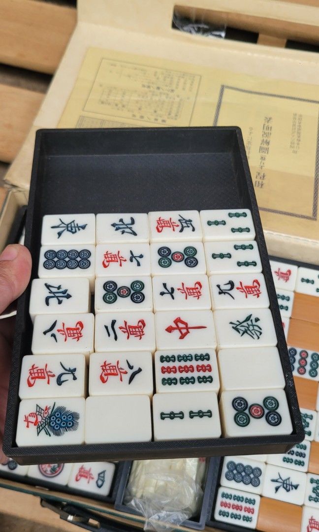 MAHJONG SET (Category: Board Games & Puzzles) located in Sablan. Submitted by gongonshelley12 (Listing ID 1442511240, Image 2). Description: GCASH NOW!! BAGSAK PRESYO 👉👉550 ONLY👈👈 ANG MAHAL NETO SA ORANGE APP MAHJONG SET AMBIBIGAT AT QUALITY ANG MGA TILES ALMOST NEW.