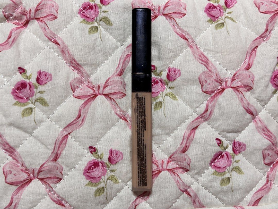 Maybelline Fit Me Concealer 15 Fair (Category: Makeup) located in Santo Domingo. Submitted by _nymph_ (Listing ID 1442358005, Image 2). Description: ✨ Maybelline Fit Me Concealer • Shade: 05.