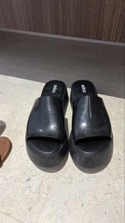 (Category: ) located in . Submitted by belovedbelongings (Listing ID 1442371732, Image 1). Description: .