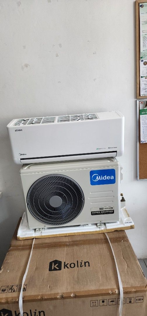 Midea Split Type Air Conditioner 1HP (Category: Air Conditioning and Heating) located in Paranaque City. Submitted by dyme23 (Listing ID 1442397613, Image 1). Description: - Midea Celest Pro 1HP - Split Type - Start up only but never been used - Price for unit only.