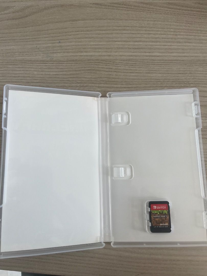 Minecraft Nintendo Switch Game (Category: Nintendo) located in Caloocan City. Submitted by valuegiver2 (Listing ID 1442419176, Image 2). Description: Minecraft for Nintendo Switch * Original game cartridge and case included * English packaging * Creative & Survival modes * Excellent condition * Works on all Nintendo Switch consoles.