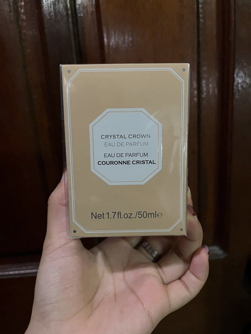 MINISO Crystal Crown Eau de Parfum 50ml (Category: Fragrance & Deodorants) located in Quezon City. Submitted by phenlene (Listing ID 1442495237, Image 2). Description: - MINISO Crystal Crown Eau de Parfum - 50ml bottle - BRAND NEW UNOPENED Fragrance Profile: - Top: Orange Blossom, Orchid, Mandarin Orange - Middle: Jasmine, Rose, Balsamic Notes - Base: Sandalwood, Musk, Amber .